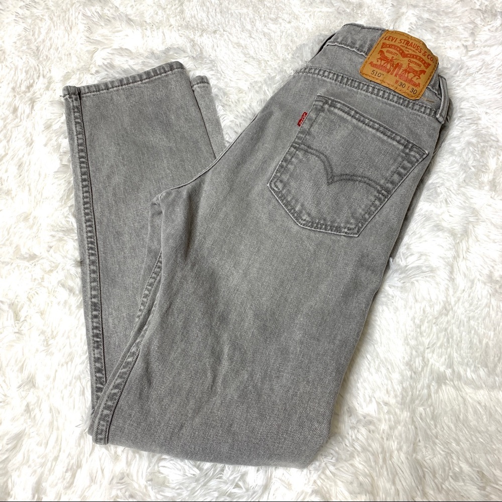 Women’s Levi’s 510 W 30 L 30 Light wash mid rise